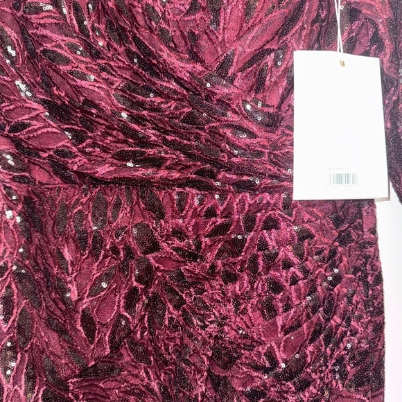 NWT | Mac Duggal 12412 Garnet Red Long Sleeve Sequined V-Neck Gown Size 12 - Picture 9 of 15